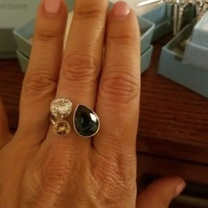 Touchstone Ring with Montana teardrop